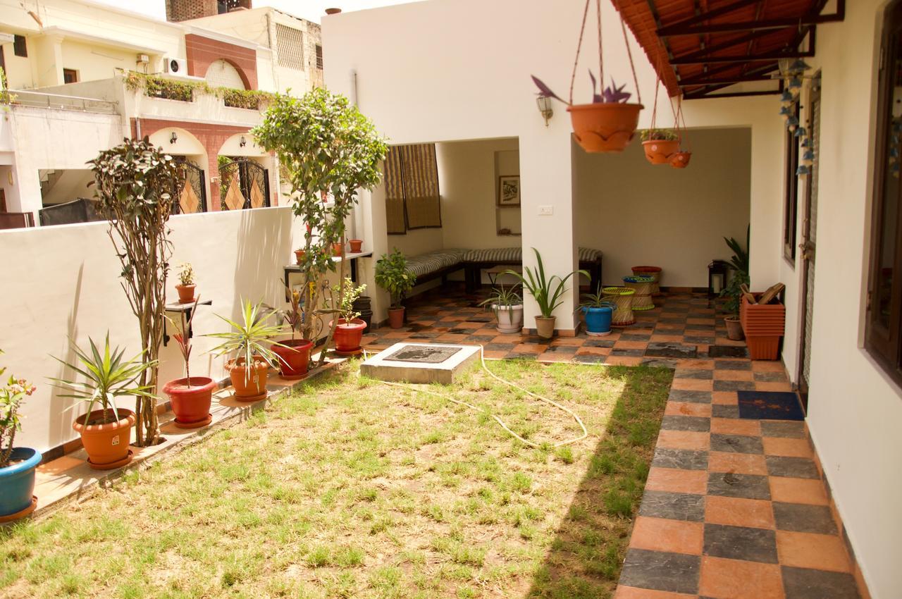 Pathik Niwas Bed & Breakfast Jaipur Exterior photo