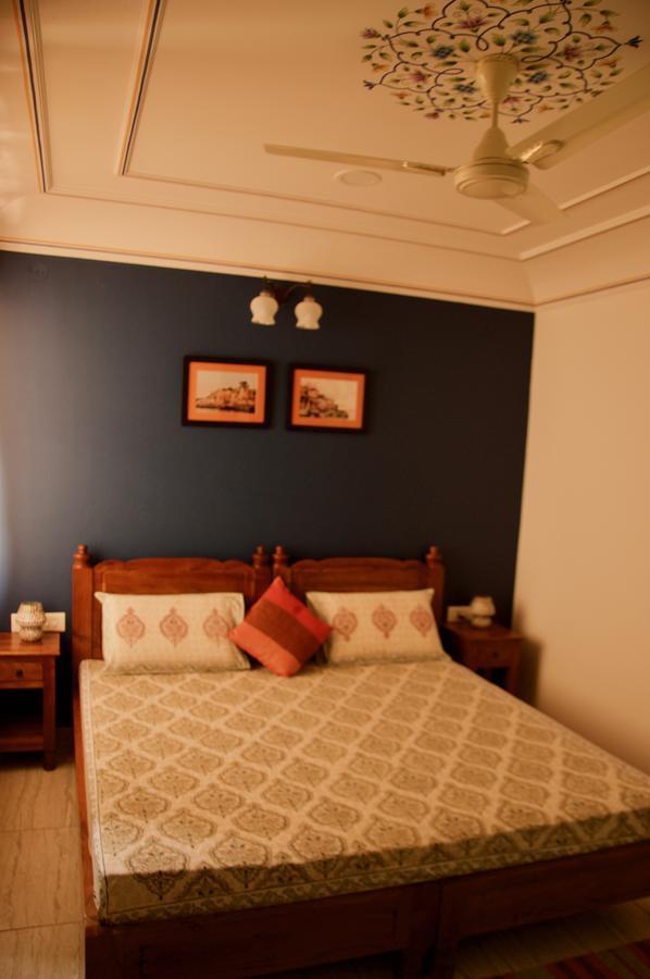 Pathik Niwas Bed & Breakfast Jaipur Exterior photo