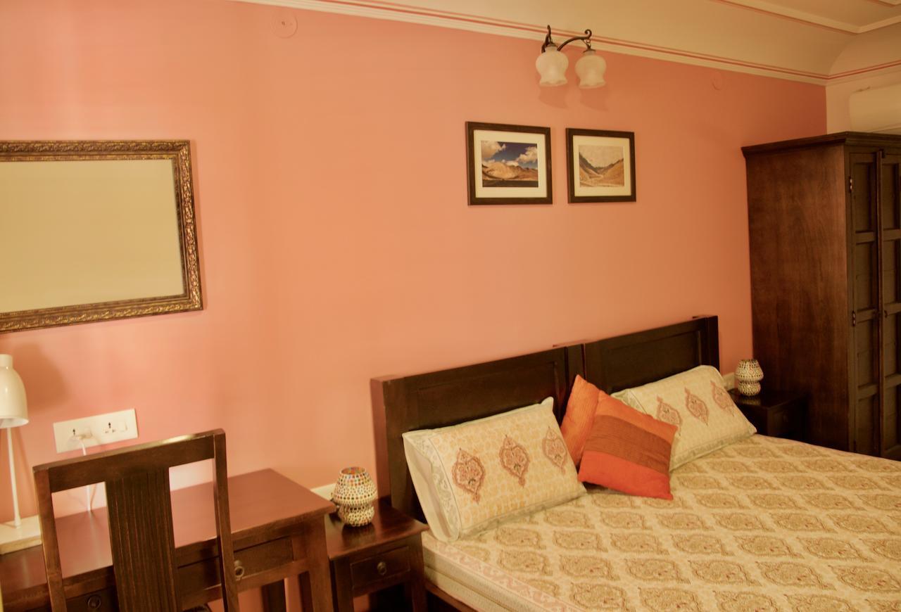 Pathik Niwas Bed & Breakfast Jaipur Exterior photo