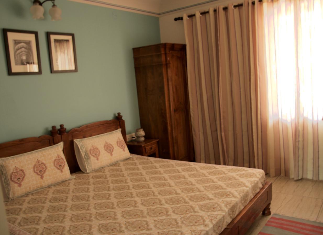 Pathik Niwas Bed & Breakfast Jaipur Exterior photo